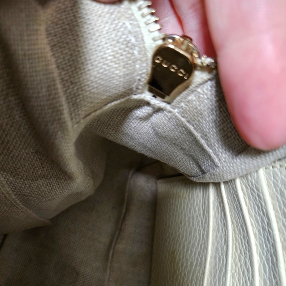 🐝 SOLD🐝 Gucci Bree Supreme Crossbody Bag Ivory - Picture 10 of 11